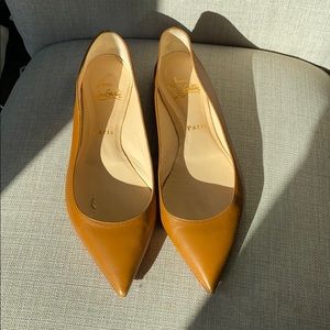 Christian Louboutin Ballalla tan flats sz 38